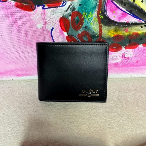 Gucci Black Leather Bifold Wallet w/Gold Logo Print - Picture 3 of 11